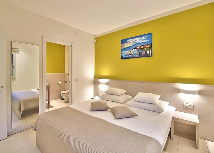 아파트 Gorgeous In Biograd With Sauna *