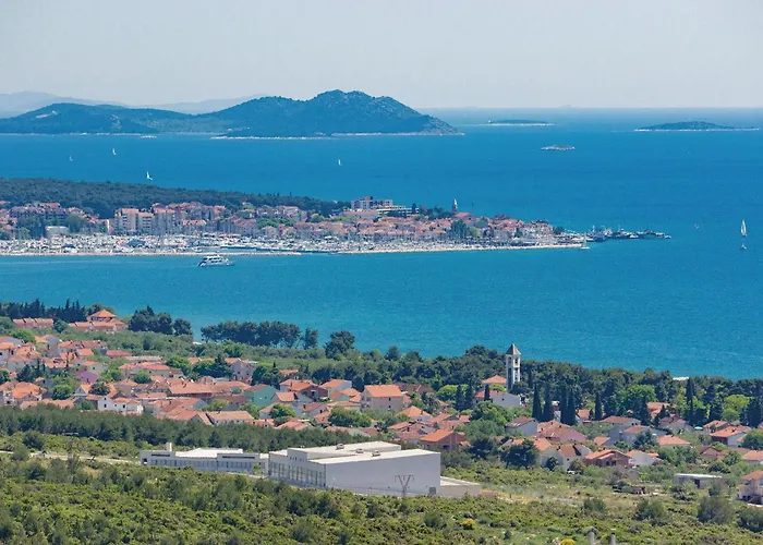 Apartment Gorgeous In Biograd With Sauna Pakostane